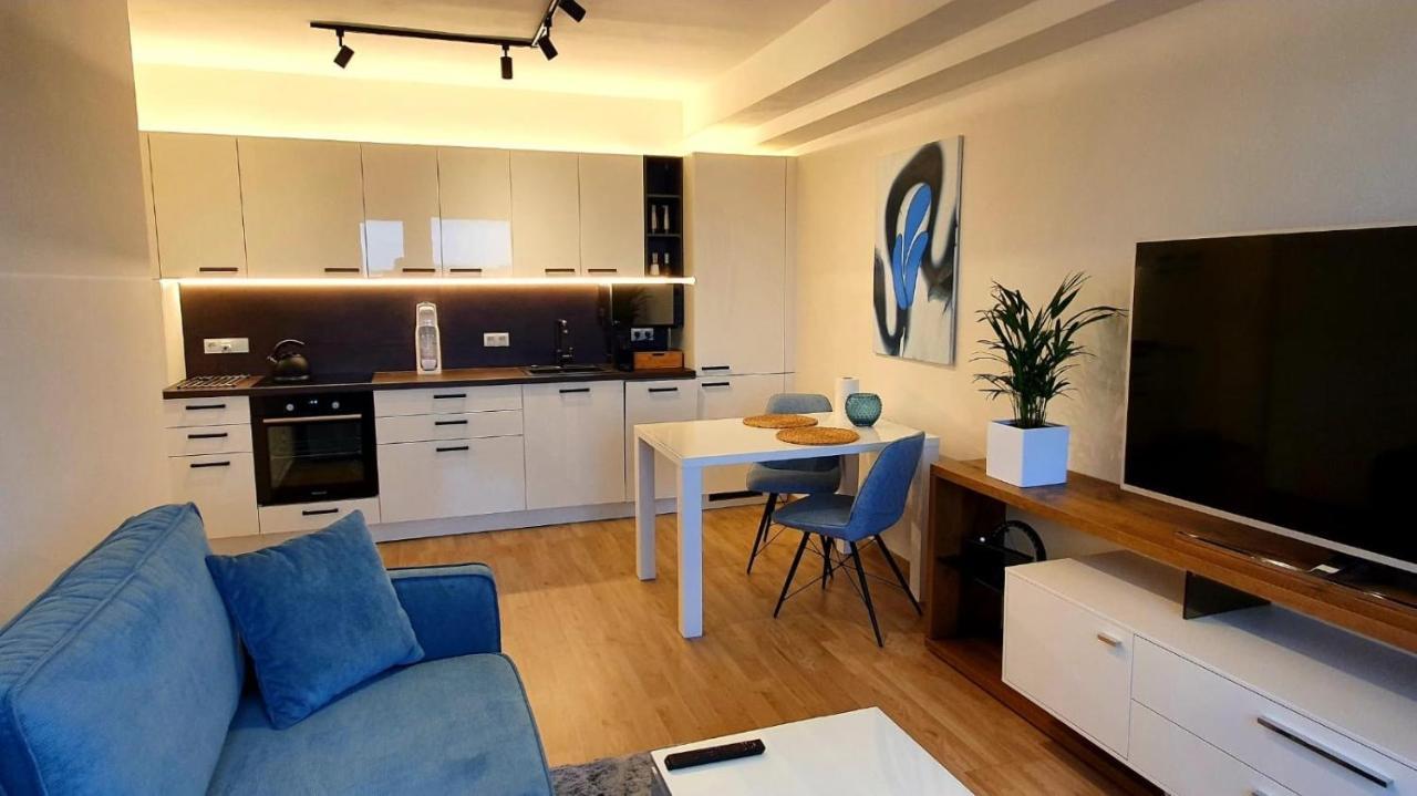 Luxury Apartment Vbloku Prague Exterior photo